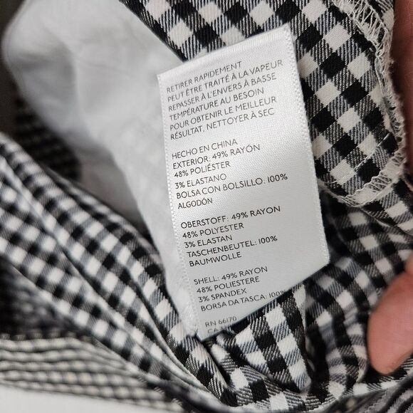 Urban Outfitters Black and White Gingham Mini Skirt, size small - Picture 3 of 4